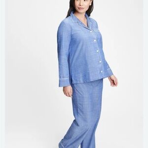 GAP LOVE Soft Blue Two-Piece Pajama Set with White Piping